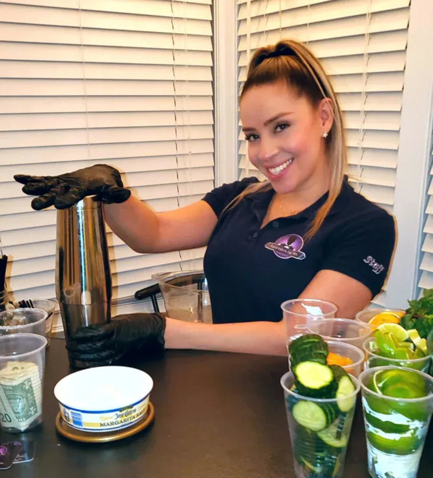 Professional Bartenders | Private Bartending Services | Bartenders for hire NJ | Bartenders VIP Mix in NJ, Ny and PA