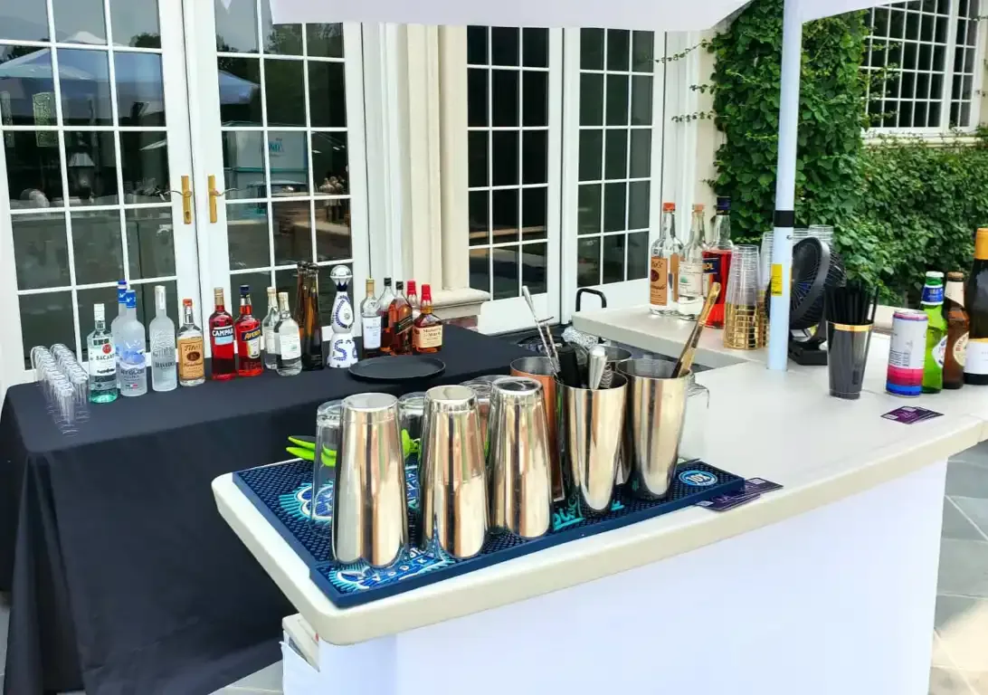 Professional mobile bartenders serving a private event in New Jersey